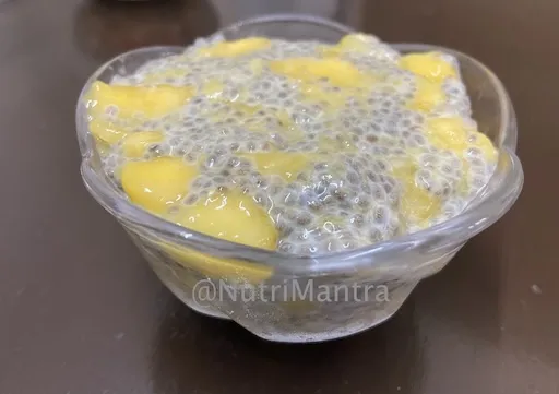 Velvet Fruit Chia Pudding